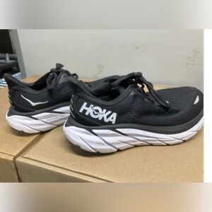 Hoka Clifton 8 Women's Running (SR) size 7D gently used